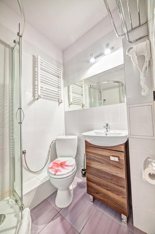 Ttrooms Poznań Eksteriør billede